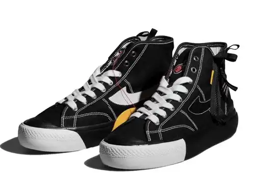 Kick Avenue Compass X Fxxking Rabbit V2 High Black