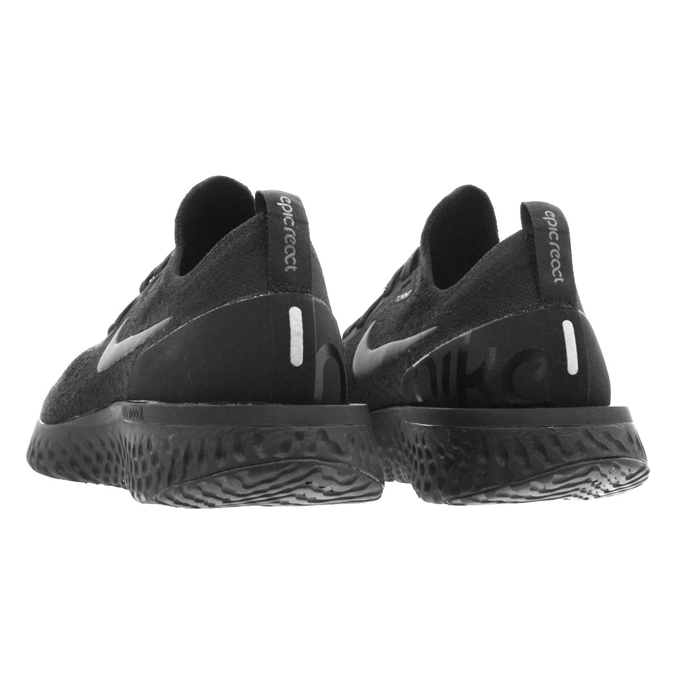 Nike epic react deals flyknit 2 triple black