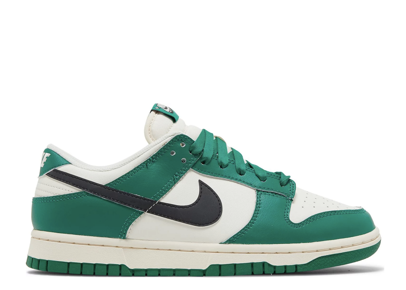 Beli Nike Dunk Low SE Lottery Pack Malachite Green Kick Avenue