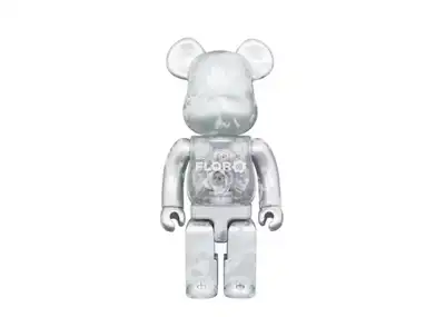 Beli Bearbrick UFO Alan Smithee Film Light Up 400% | Kick Avenue