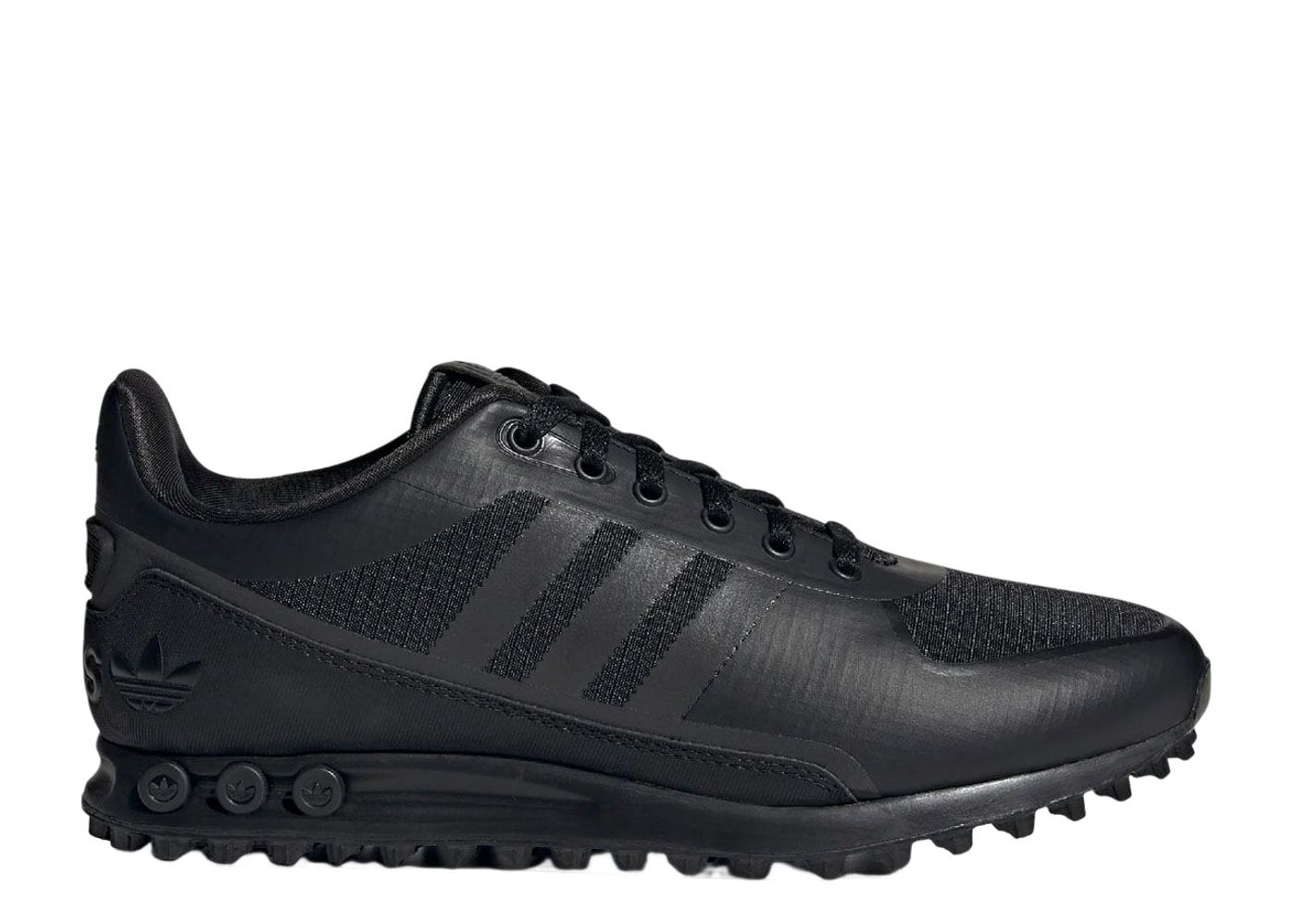 All black best sale adidas la trainers