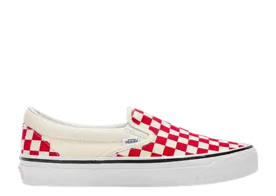 Red checkered vans hot sale slip on outfit