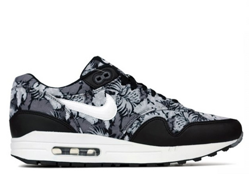 air max 1 cut out swoosh moon particle